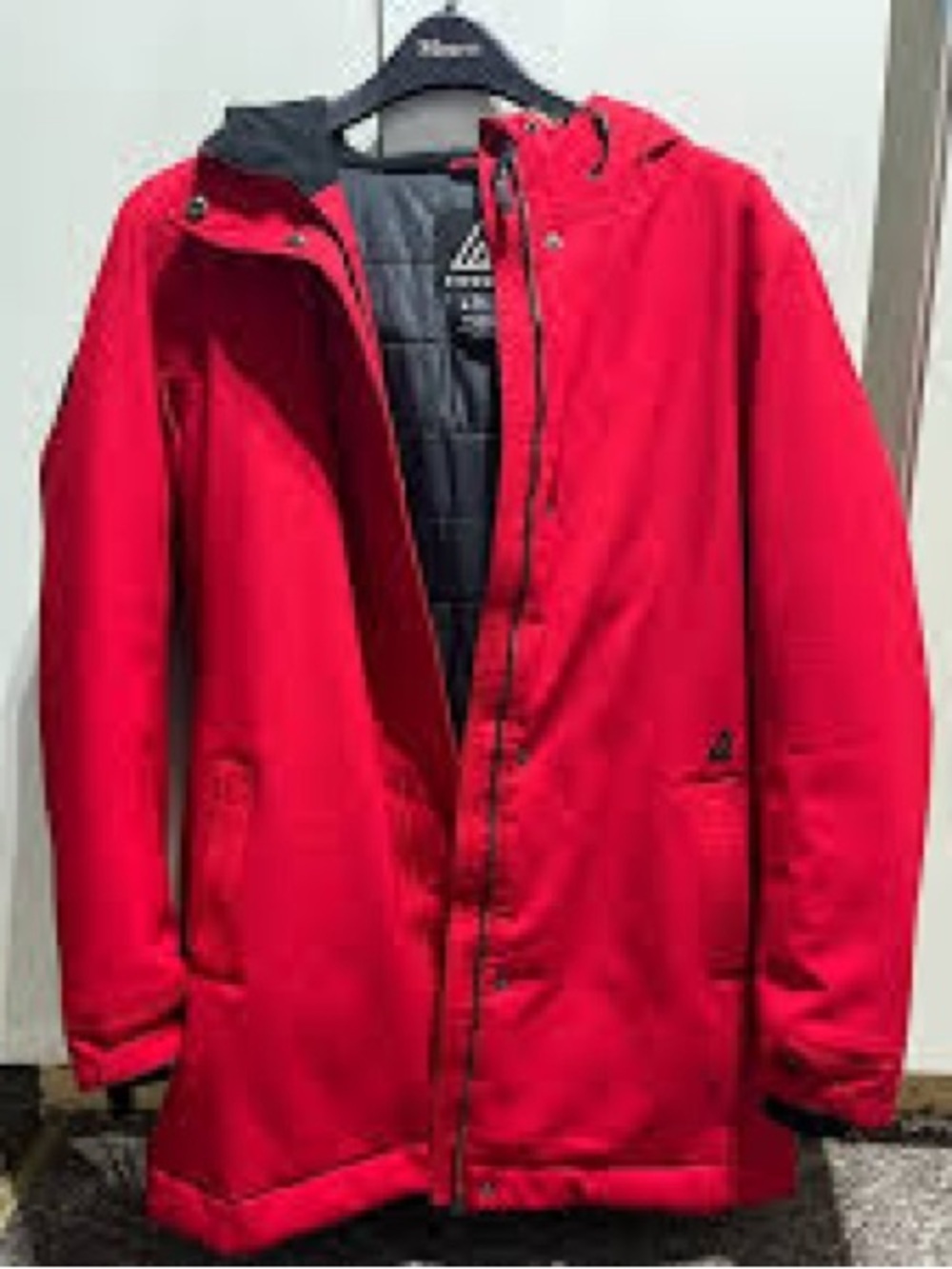 Women’s thermal hooded insulated winter jacket - Medium. Super warm!